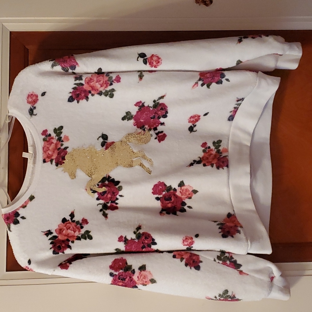 Girls sweater